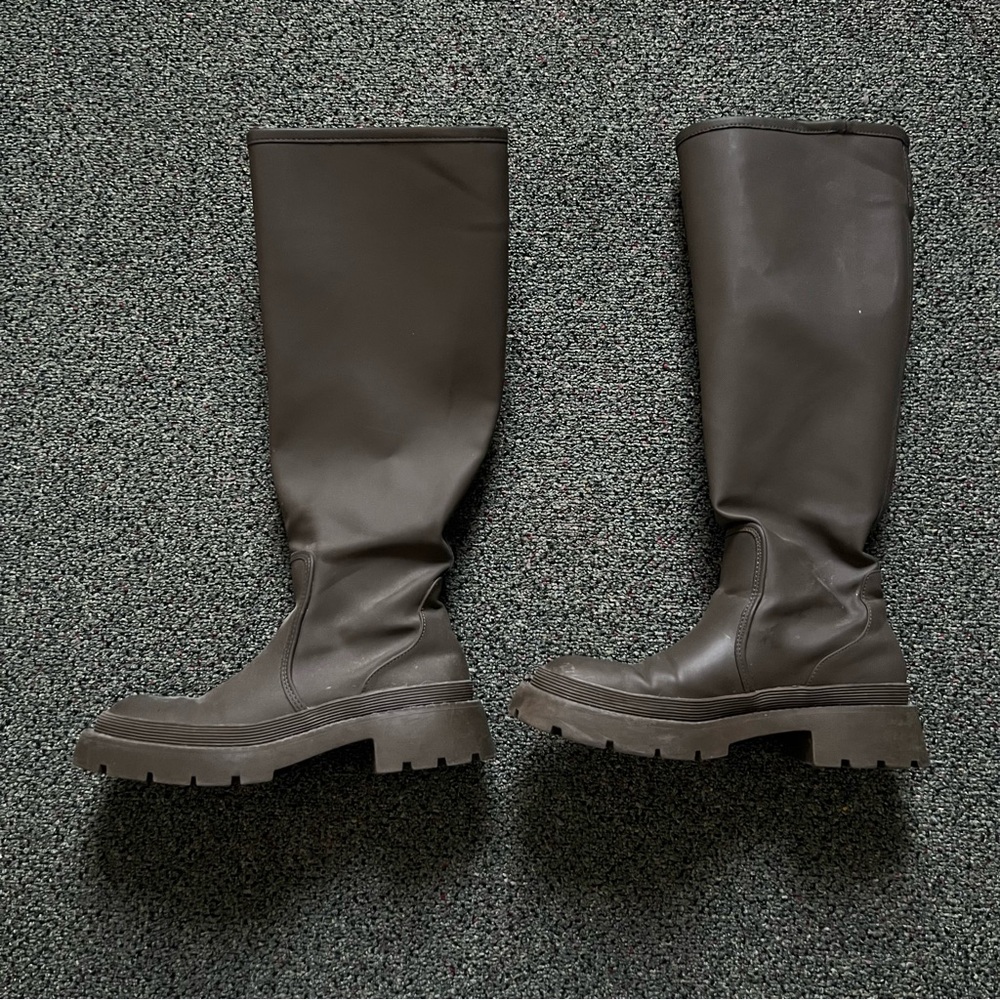 ZARA Khaki Green Rubber Knee-High Chunky Low Platform Pull-On Rain Comfort Boots - Picture 13 of 16